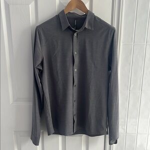 Vuori Men's Gray button up Shirt